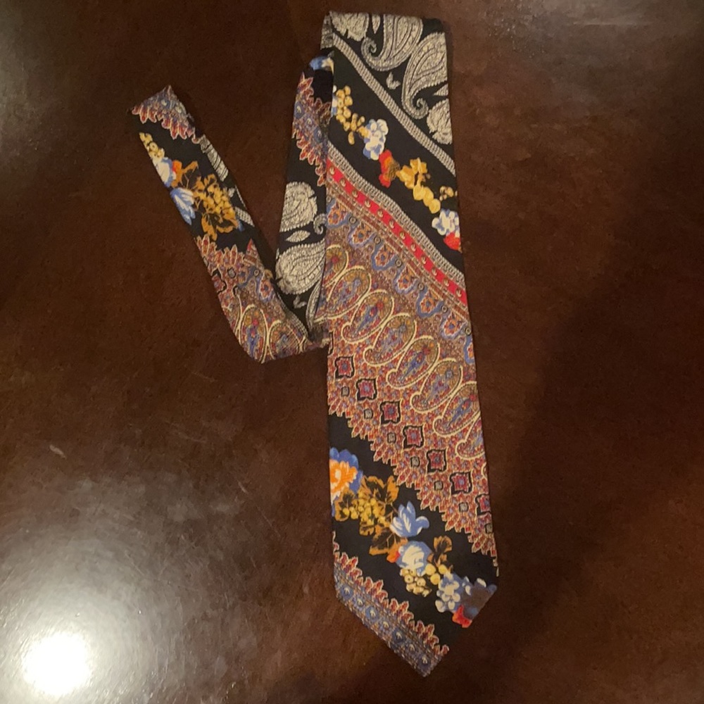 Raffaello Tie